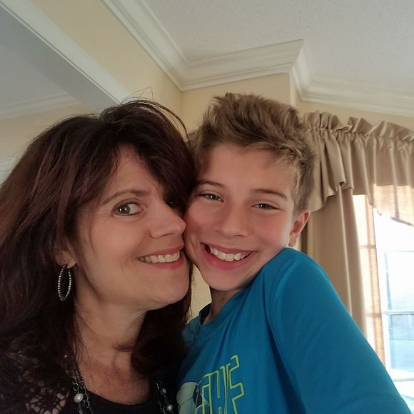 Meet your Posher, Kristen - Picture 1 of 1